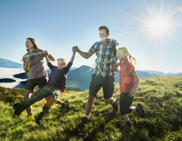 Gipfelsieg mit der Familie © Flachau Tourismus